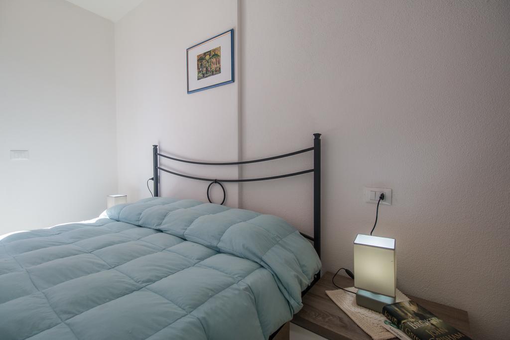 Residenza Maria Antonia - Private Apartment Orosei Eksteriør bilde