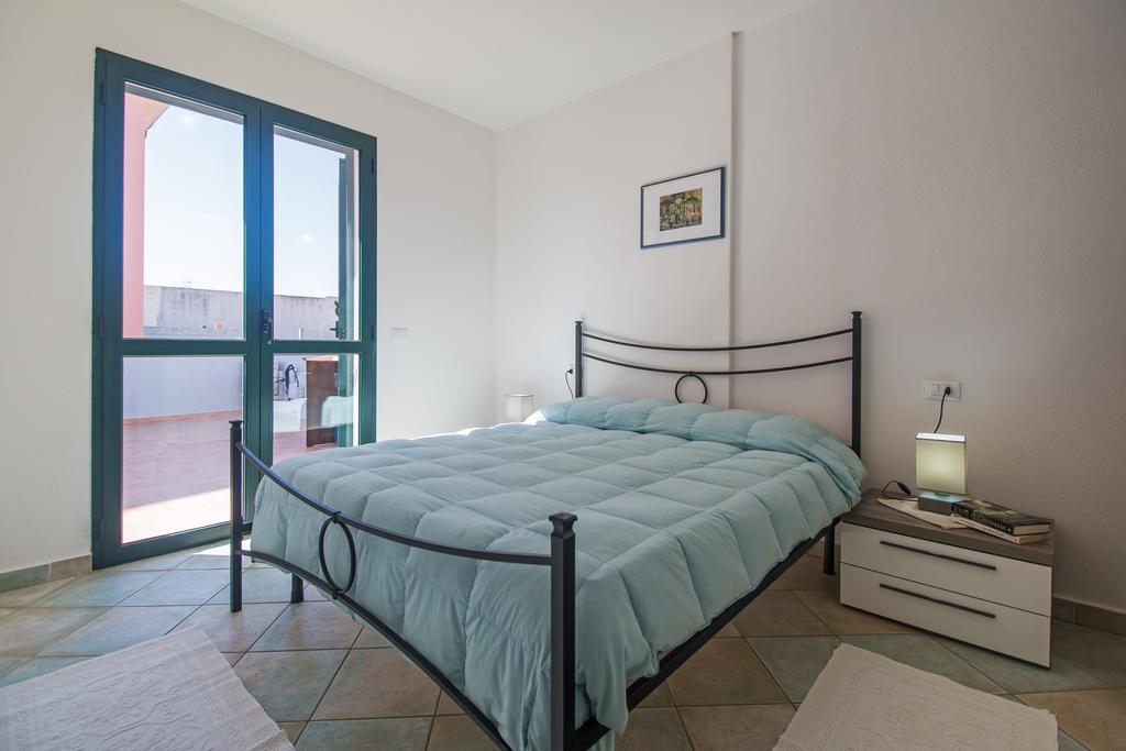 Residenza Maria Antonia - Private Apartment Orosei Eksteriør bilde