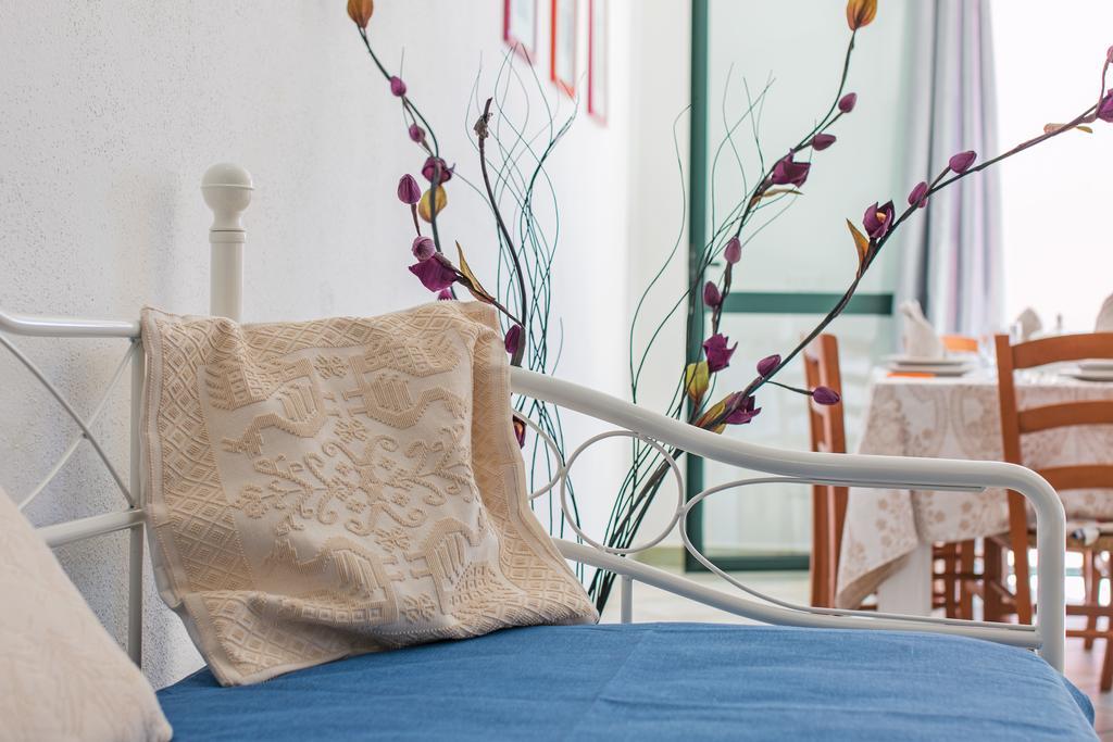 Residenza Maria Antonia - Private Apartment Orosei Eksteriør bilde